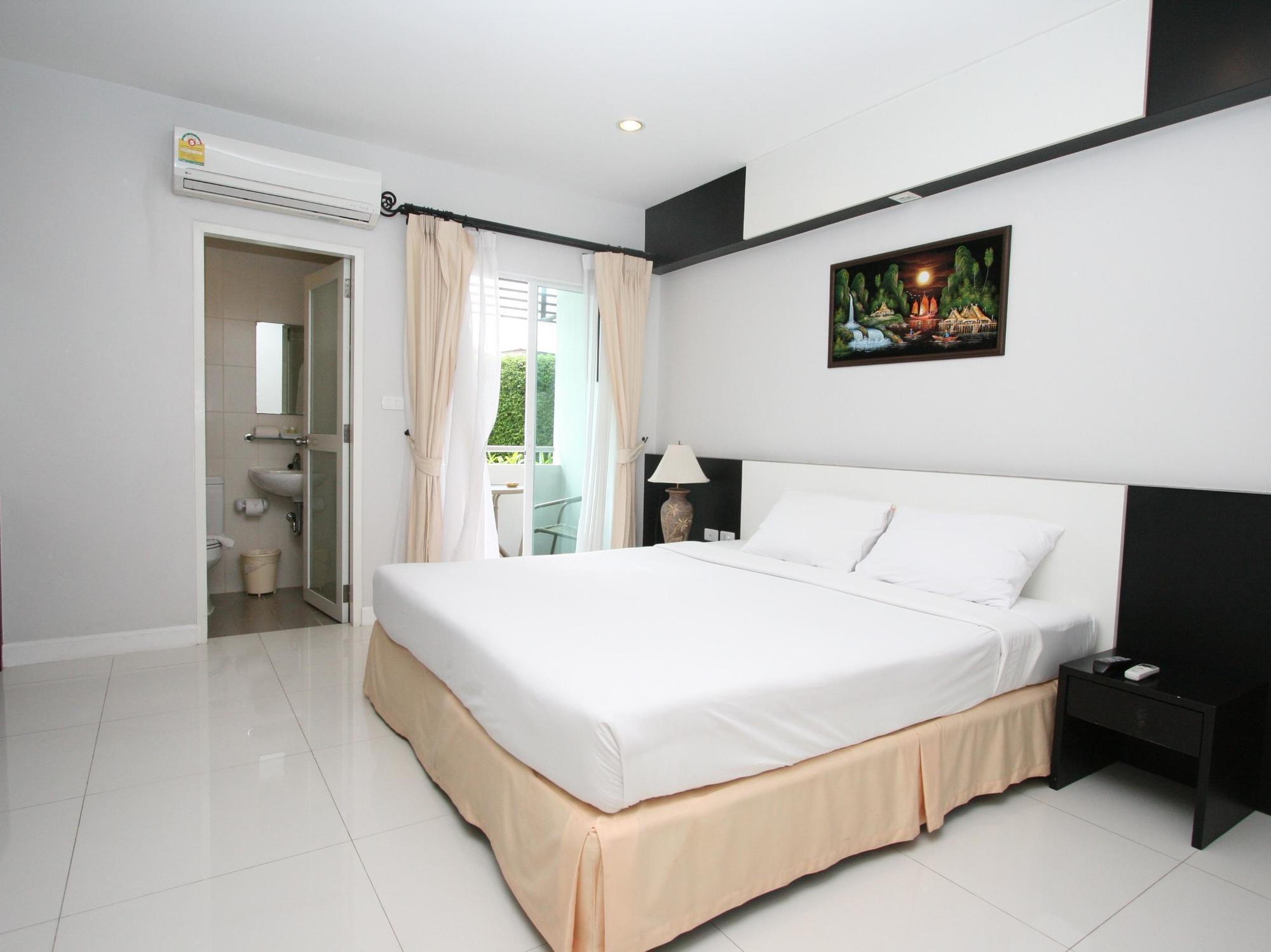 Airport Mansion Phuket Hotel Ban Bo Han Exterior photo