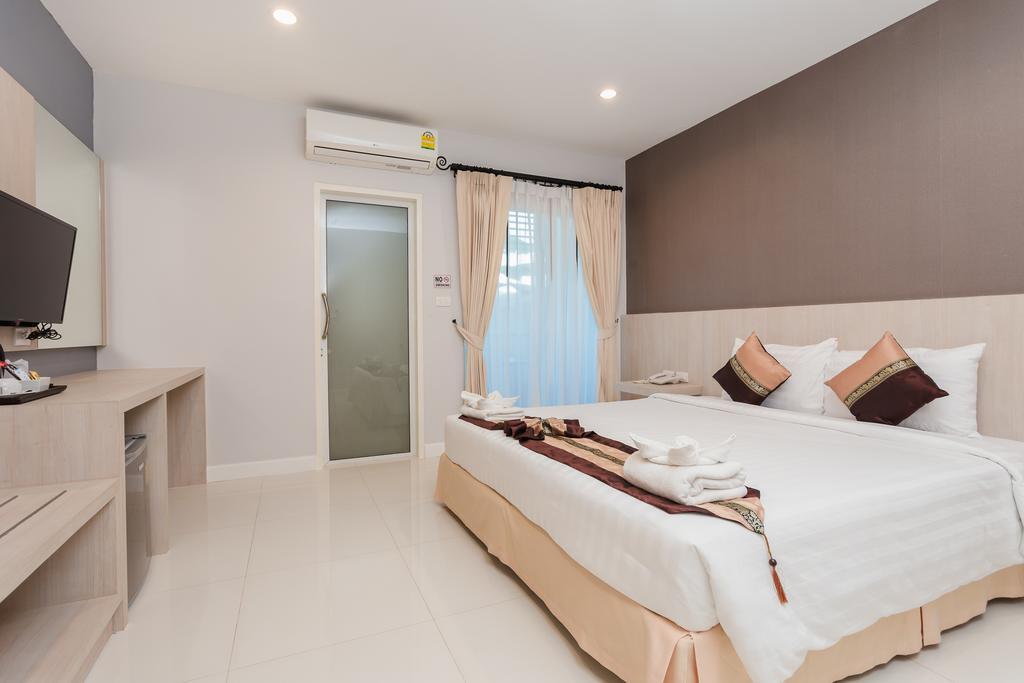 Airport Mansion Phuket Hotel Ban Bo Han Exterior photo